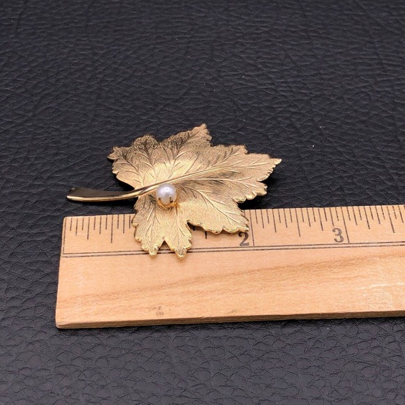 Sarah Coventry Maple Leaf Brooch Pin Clip Earring "Whispering Leaf" Vintage Demi - Picture 9 of 11